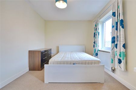 Great Copsie Way, Stoke Gifford - Photo 3