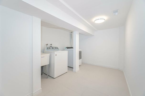 For Lease - 2291 Dundas Street Unit# 1, Toronto, Ontario - Photo 1
