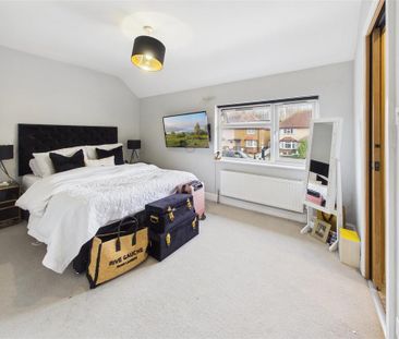 3 bedroom semi-detached house to rent - Photo 4