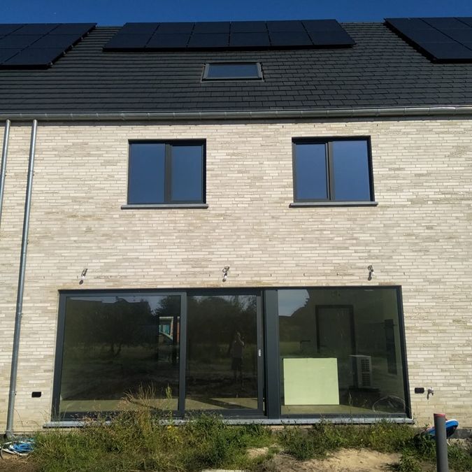 Energiezuinige ruime nieuwbouwwoning - Photo 1