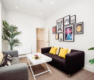 5 bedroom terraced house to rent - Photo 2