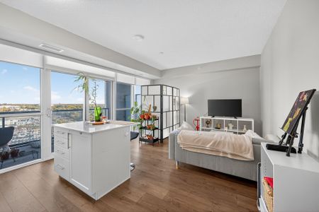 For Lease - 2087 Fairview Street Unit# 1302, Burlington, Ontario - Photo 2