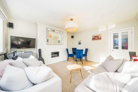 Galsworthy House, London, W11, London - Photo 2