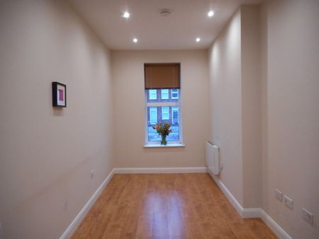 2 Bed Flat, Holloway Road, N19 - Photo 3