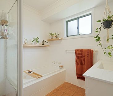 Low Maintenance Family Home - Photo 4