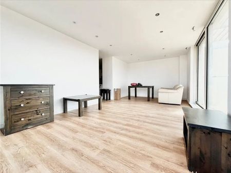 Prince Regent Road, Hounslow - Photo 3