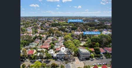 Neat & Tidy Room in a Prime Location - Photo 5