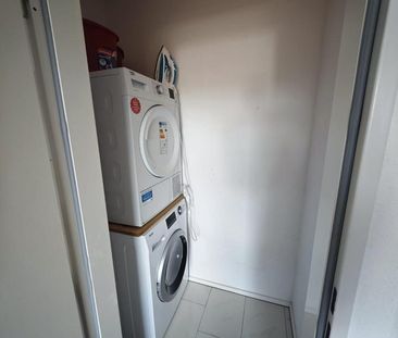 Moderne 2 Zimmer Wohnung mit EBK, Balkon und Stellplatz - Foto 1