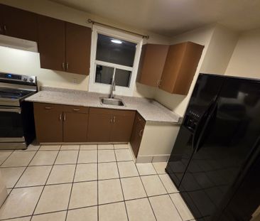 For Lease - 45 Huntington Avenue Unit# Upper, Toronto, Ontario - Photo 6