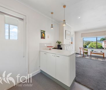 Spacious, Stylish & Perfectly Located Fully-Furnished Unit - Photo 4