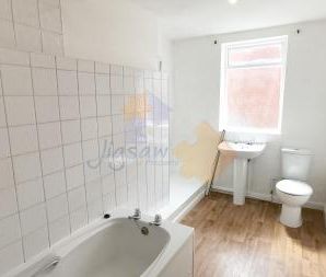 4 bedroom Town house To Let - Photo 1