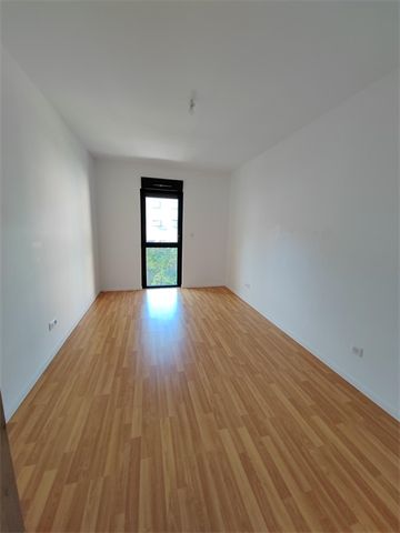 Location Appartement 79.02 M² STEINBRUNN-LE-BAS 1 250 € - Photo 2