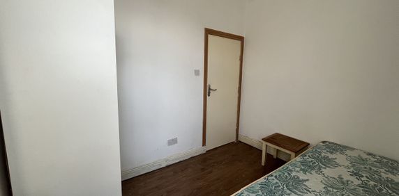 Room in a Shared House, Refurbished Mmu Uom Piccadilly Stat, M12 - Photo 2