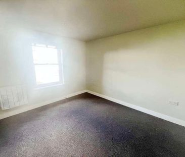 Oriel House, Town Lane, Sandown, PO36 - Photo 2