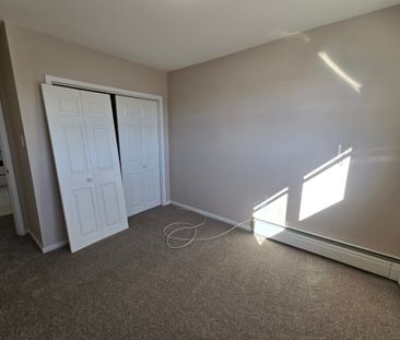 405 Rae Street, Regina - Photo 2