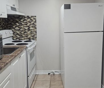 For Lease - 54 Amethyst Circle Unit# Basement, Brampton, Ontario - Photo 3