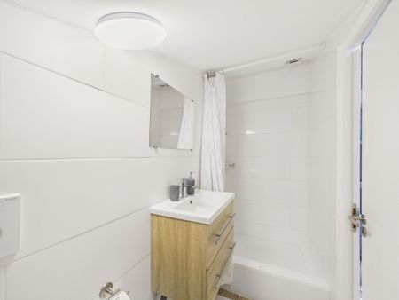 Appartement 3.5 pièces rénové avec charme à Crassier - Photo 3
