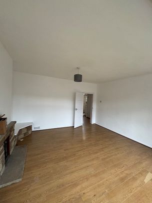 2 Bed Flat, Trinity Court, N22 - Photo 1