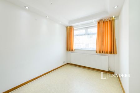 5 bedroom bungalow to rent Milton Road, CR3 - Photo 5