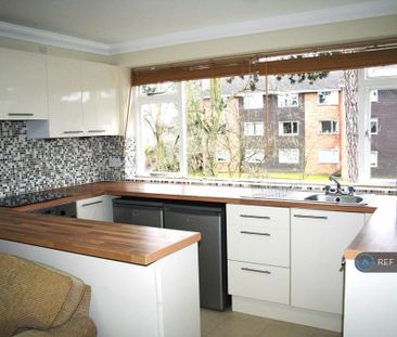 2 bedroom flat to rent - Photo 5