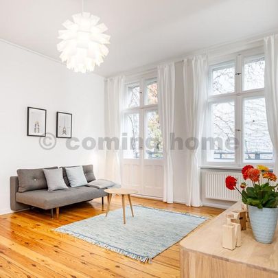 Shades of white - Photo 1