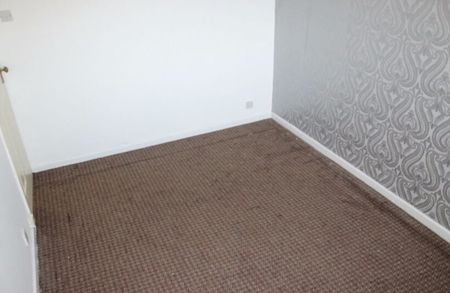 Thornhill Close, Blackburn. BB1 1YG - Photo 3