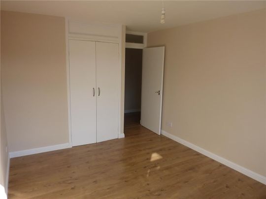 1 Bed Flat, Lethington Tower, G41 - Photo 1