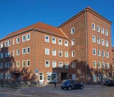 2,5-Zimmer-Wohnung in Kiel für Selbstrenovierer mit Balkon - Photo 1