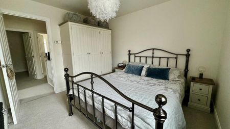 3 bedroom detached house to rent - Photo 5