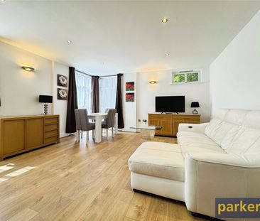 Tanfields, Vachel Road, Reading, RG1 - Photo 1