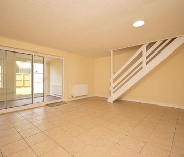 3 bedroom end of terrace house to rent - Photo 5