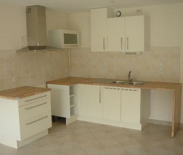 Location Maison 4 pièces 87m² - Photo 3