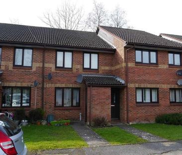 Tudor Close, Hatfield, AL10 - Photo 1