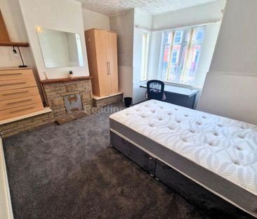 5 bedroom terraced house to rent - Photo 2