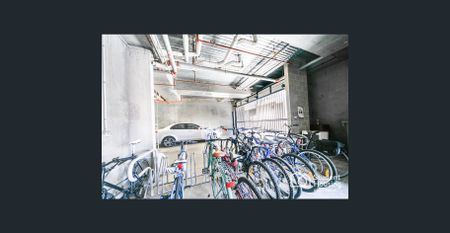 Studio Apartment opposite Royal Melbourne Hospital in North Melbourne - Photo 5