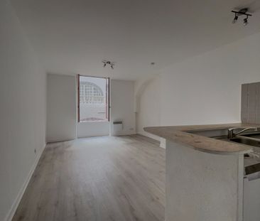 Location Appartement 1 pièce 25m² CLERMONT FERRAND 63000 - Photo 1