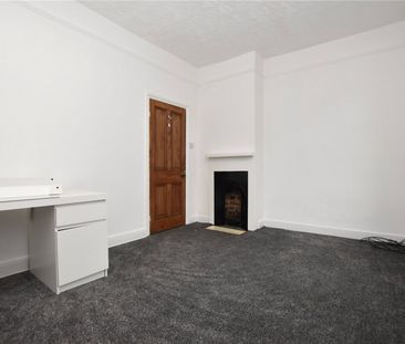 16, New Bank Street, Morley, Leeds, West Yorkshire, LS27 8NA - Photo 2