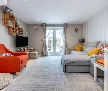Newington Gate, Ashland, Milton Keynes, Buckinghamshire, MK6 - Photo 2