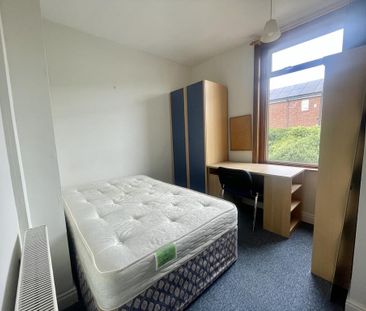 4 bedroom house to rent - Photo 3