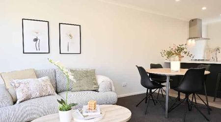 Brand new two bed, two bath townhouse - Photo 5