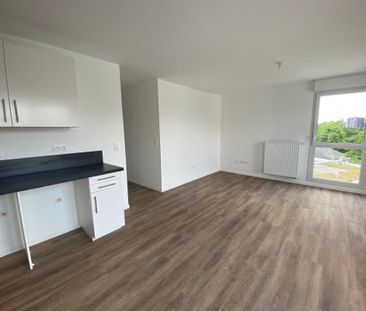 Location Appartement 4 pièces 83m² ST HERBLAIN 44800 - Photo 3