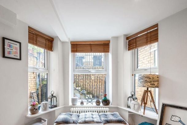 4 Bed Flat, Narford Rd, E5 - Photo 1