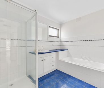 14 Cressy Street, Montmorency - Photo 4