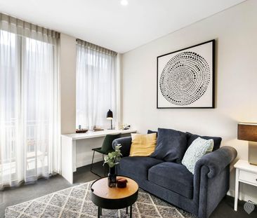 Contemporary Comfort & Smart Design - Photo 2