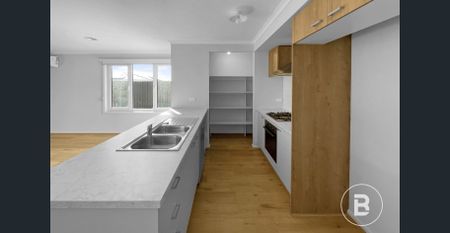 BRAND NEW LUXURY LIVING IN PRIME WINTER VALLEY LOCATION - Photo 5