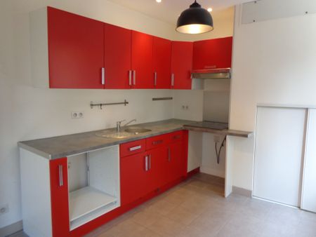 Location Appartement 3 pièces 60m² REIMS 51100 - Photo 3