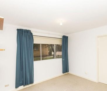 Cosy 1 Bedroom Apartment in O'Connor - Photo 1
