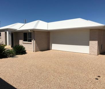 Modern 3-Bedroom Unit in Secure Complex - Photo 1