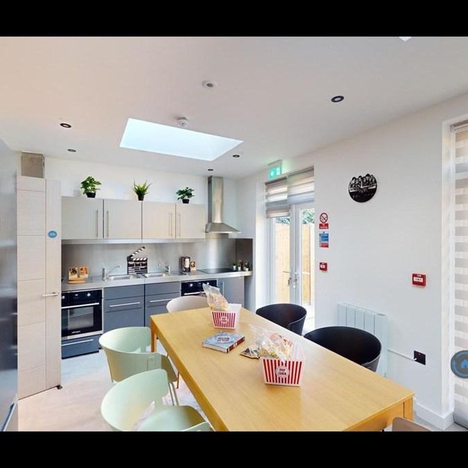 Studio to rent - Photo 1