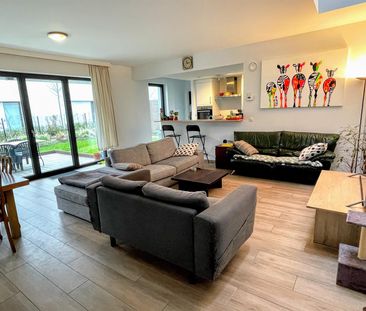 House - for rent - Photo 2